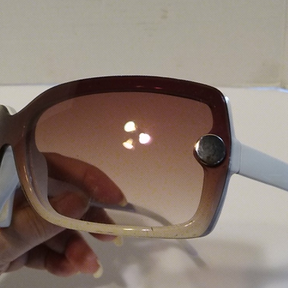 Nwot Brown and  White Sunglasses - Picture 4 of 6